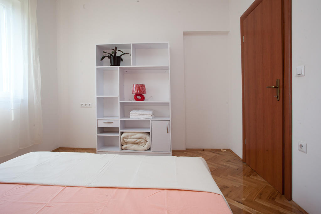 Yacht Beach Apartments Kaštela Cameră foto