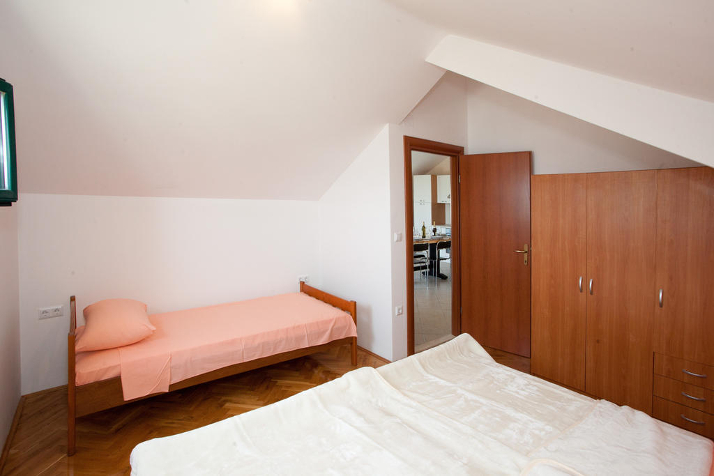 Yacht Beach Apartments Kaštela Cameră foto