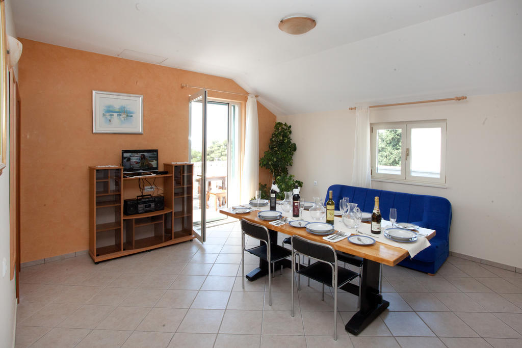 Yacht Beach Apartments Kaštela Cameră foto